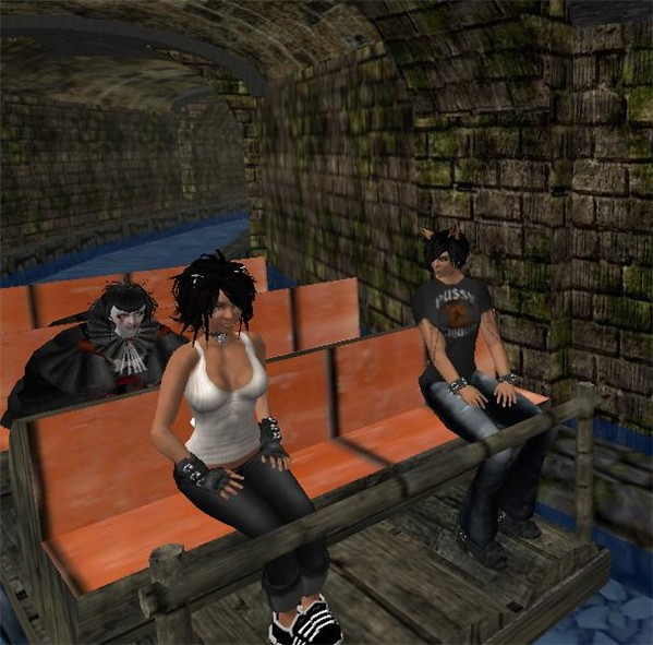 Riding the sewer ride with Dizzy and Voshie