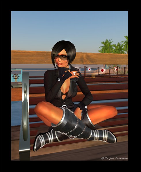 Naomi Bench 1