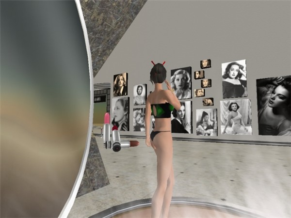 Posing in Starlet Skin ~ by Simone! - Ambergris Baphomet