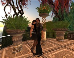 Posing in Apollo