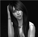 Black and white Elèin 2