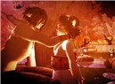 geisha-kiss