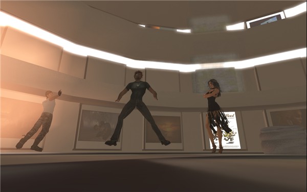 Don Hosho dances beside M Snook - Ahmad Hosho