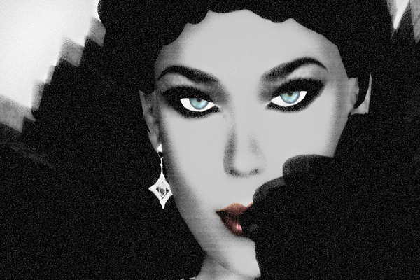 Glamourous Vamp