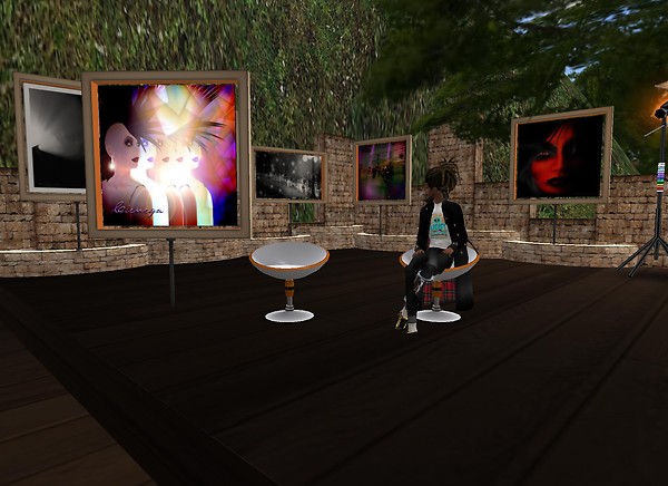 In one hour,  Cienega Soon will sit right next to me. Join us for
 an hour a friendly chat. - Natty Foggarty