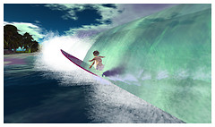 Leila surfing 02