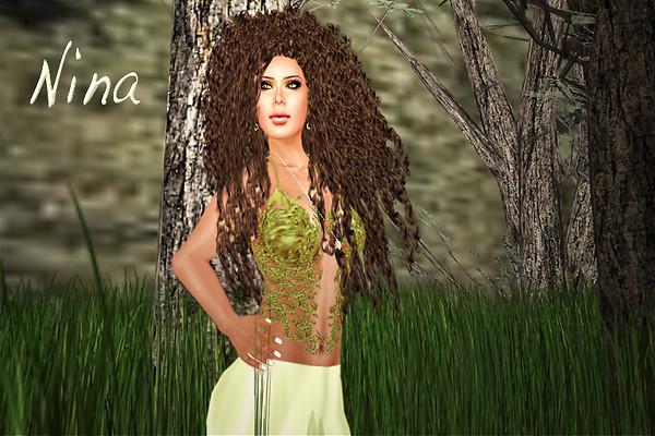 AVenina in Green_020-edited_profile