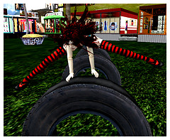 Red Pralou | Playtime