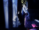  I'm dreamin' tonight of a place I love...