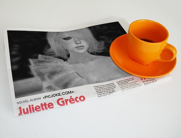 Babe in magazine