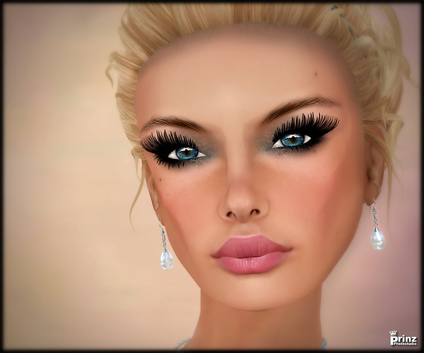 Quinty Sirnah - Closeup